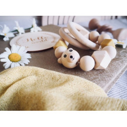 grzechotka drewniana dla niemowlaka