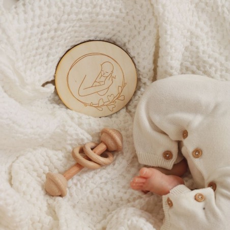 grzechotka drewniana dla niemowlaka